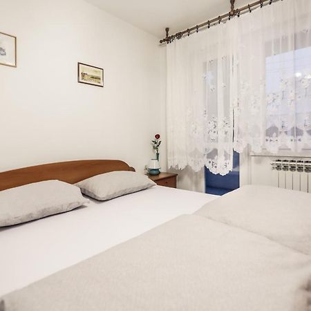 Sobe Pavica Apartment Ilok Bagian luar foto