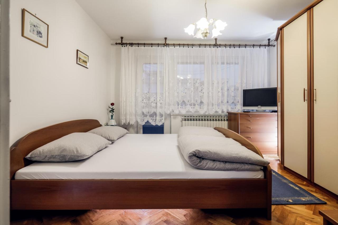 Sobe Pavica Apartment Ilok Bagian luar foto